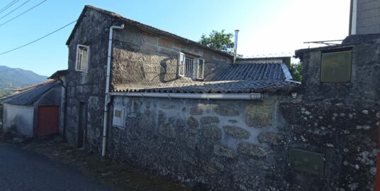 Casa de piedra en Lougares, Mondariz – MV874