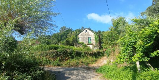 Casa de piedra, para restaurar, planta alta -MV872